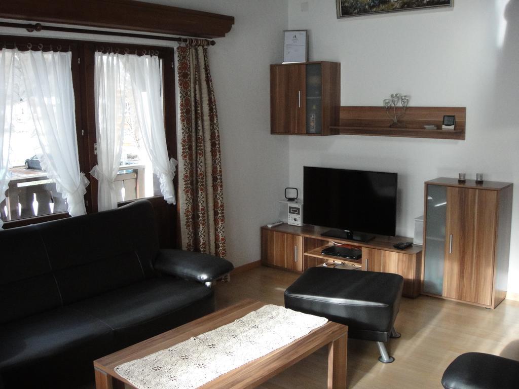 Chalet Sunstar Saas-Grund Phòng bức ảnh